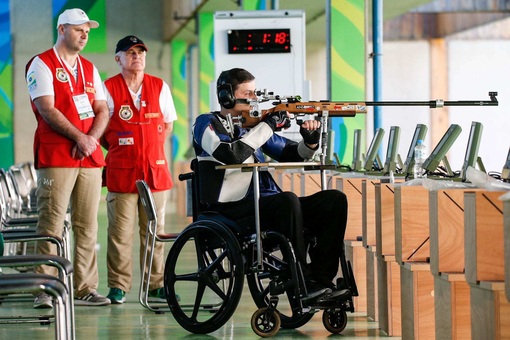 equipamentos tiro paralímpico