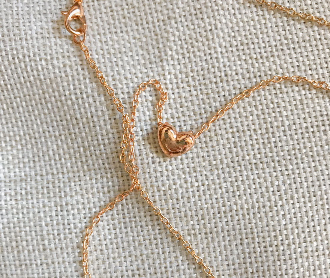 como o verniz para bijuteria melhora o brilho